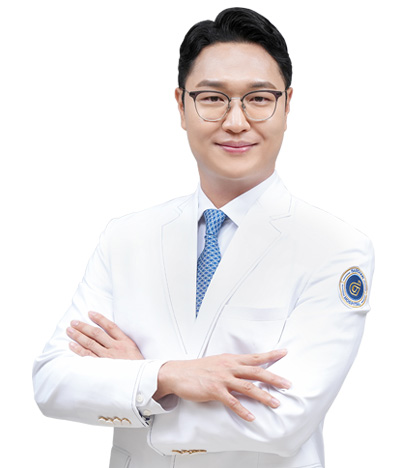 김충현